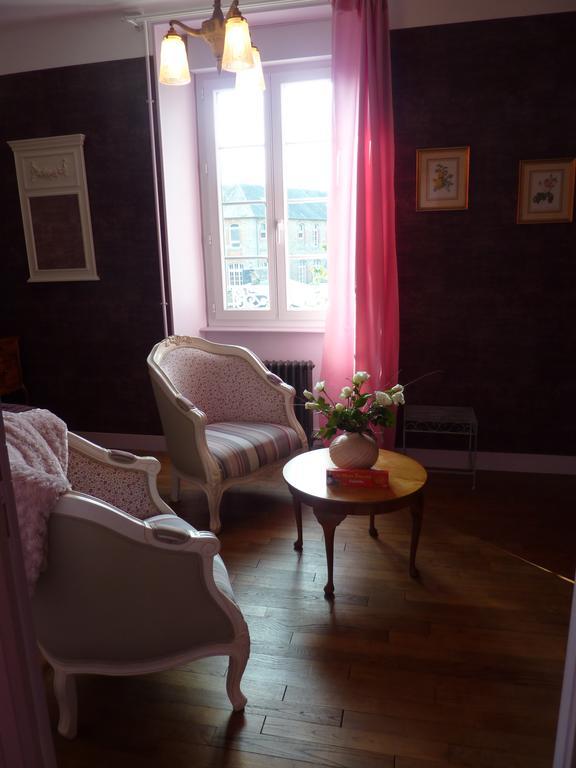 Maison D'Hotes Les Belles De Mai Pontorson Pokoj fotografie